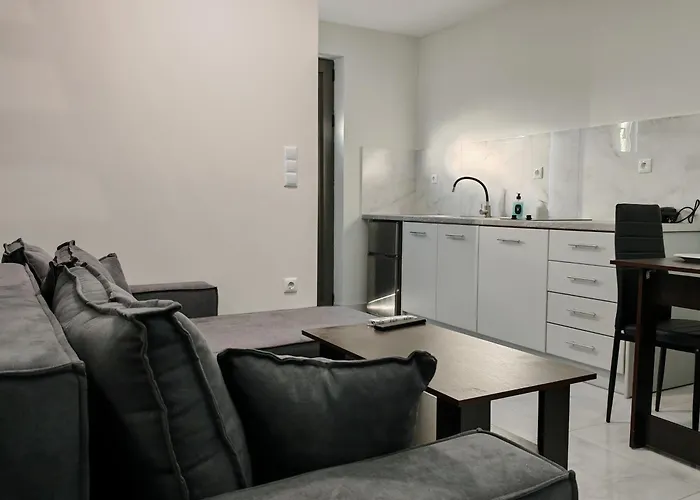 Olympic Flame Pírgos